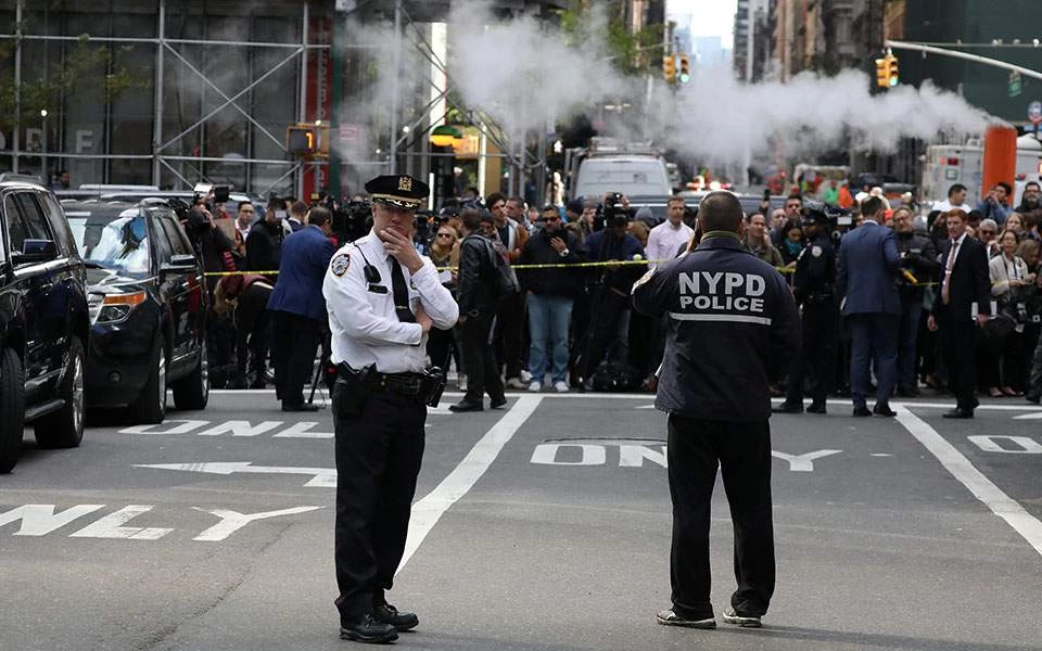Συνελήφθη στο Μαϊάμι ένα άτομο για τα ύποπτα δέματα στις ΗΠΑ